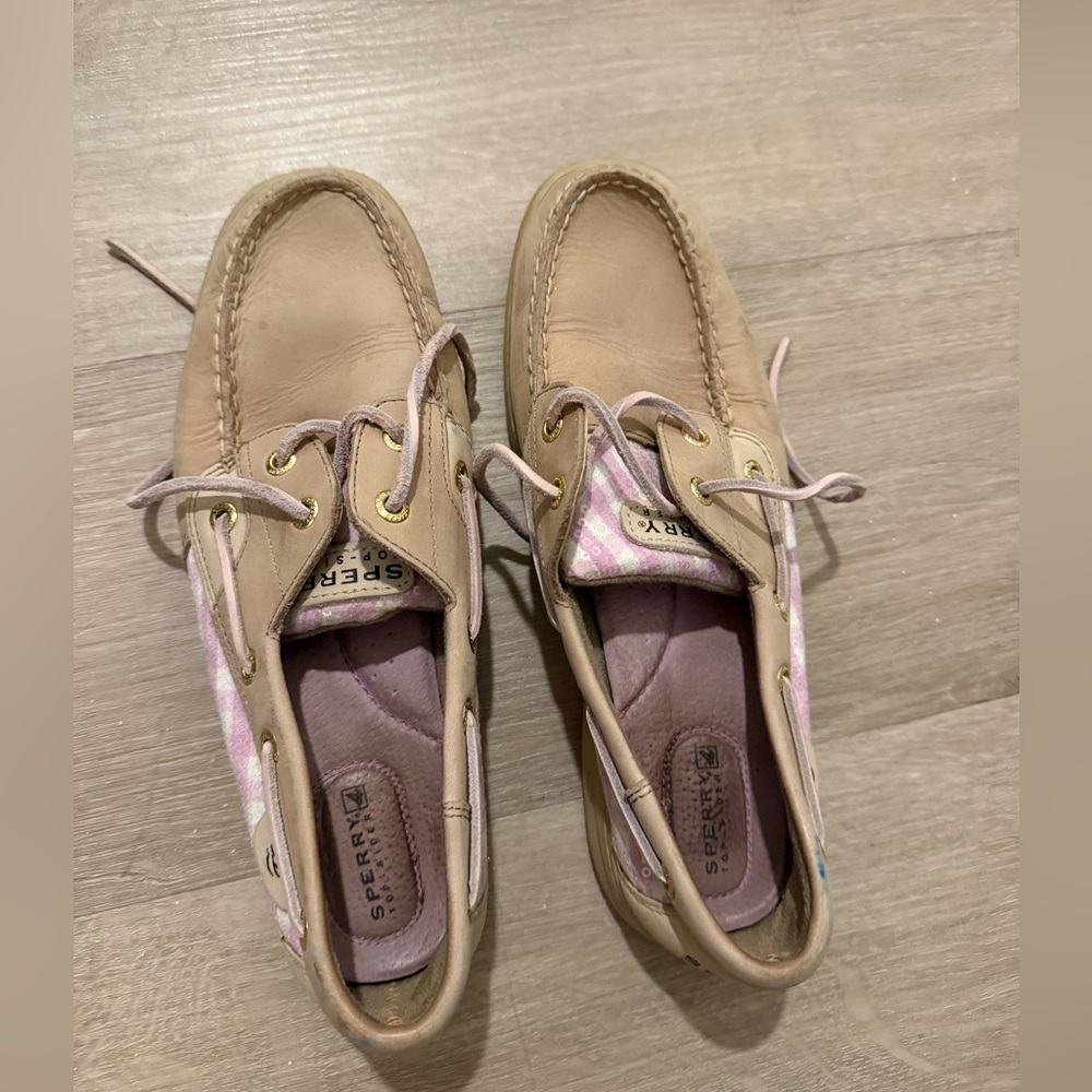 Sperry Women's Tan and Pink Moccasins